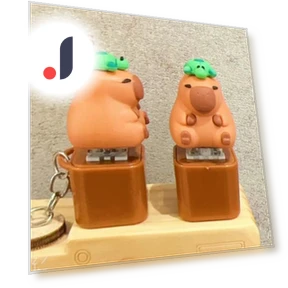 Мультяшная клавиатура Capybara Fidget Keychain — Спиннеры, Vogue Wardrobe