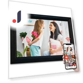 HD Digital Photo Frame with Wood Texture — Digital Frames, Holland Ham