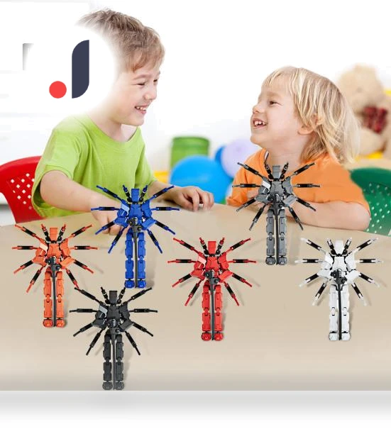 Robot Spider Figure with Accessories — Collectible Statues, Play with You