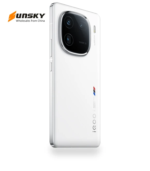 Smartphone with Triple Back Cameras — Mobiles, VIVO