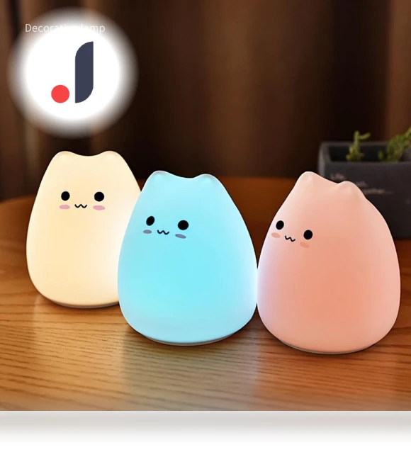 Touch-sensitive silicone night light in the shape of a cat — Night Lights, Great3C