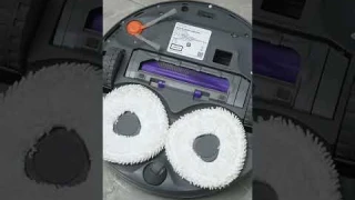 Maybe the best robot vacuum for long hair in 2025....