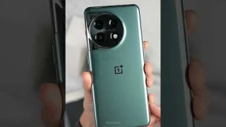 Eternal Green OnePlus 11 Unboxing