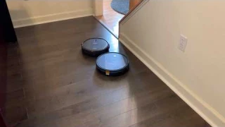 Tesvor X500 kicks Deebot N79S out of the room.