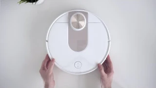 This Viomi Smart Robot Vacuum SUCKS... in a good way!