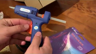 Unboxing GoFriend Mini Hot Melt Glue Gun