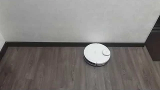 Ecovacs Deebot Ozmo 900 - черный плинтус - до установки виртуальных стен