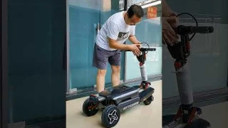 The Folding, Lightweight, Three-Wheel Suitcase-Style Elderly Electric Mobility Scooter